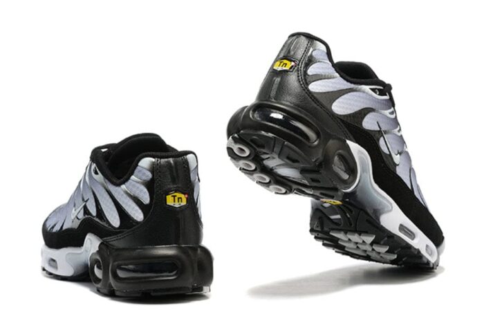 Air Max TN Plus "Black Metallic" - Image 6