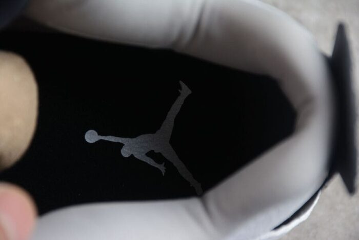 Air Jordan 4 Military Black - Image 12
