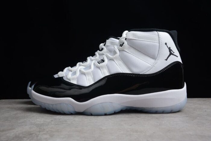 Air Jordan 11 Concord - Image 2