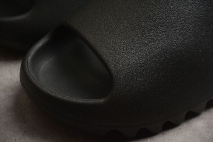 Adidas Yeezy Slide Onyx - Image 7