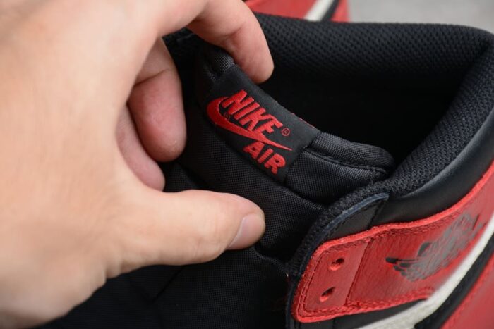 Air Jordan 1 High OG 'Bred Toe' - Image 10