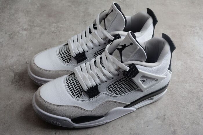 Air Jordan 4 Military Black - Image 3