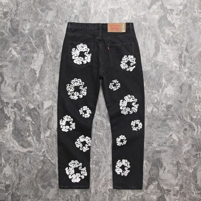 Denim Tears x Levi's Cotton Wreath Jeans Black - Image 4