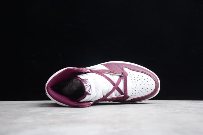 Air Jordan 1 High OG Bordeaux - Image 9