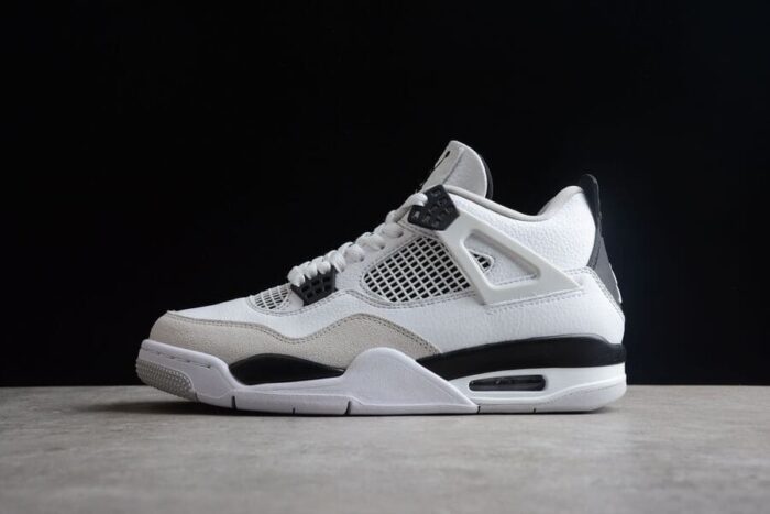 Air Jordan 4 Military Black - Image 4