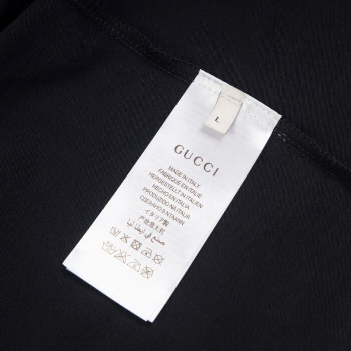 T-shirt Gucci Red Gradient Logo Black GC039 - Image 8