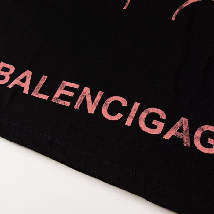 T-shirt Balenciaga BB Gothic Print Black BL036 - Image 4