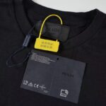T-shirt Prada Crest Logo Black PD018 - Image 8