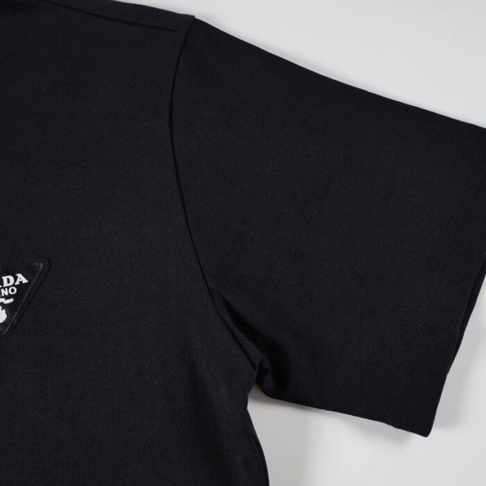 T-shirt Prada Crest Logo Black PD018 - Image 6
