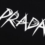 T-shirt Prada Black Graphic Logo PD038 - Image 4