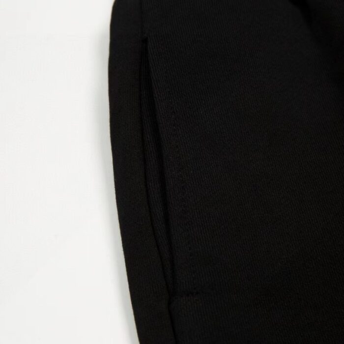 Shorts Gucci Black Logo Print GC091 - Image 4
