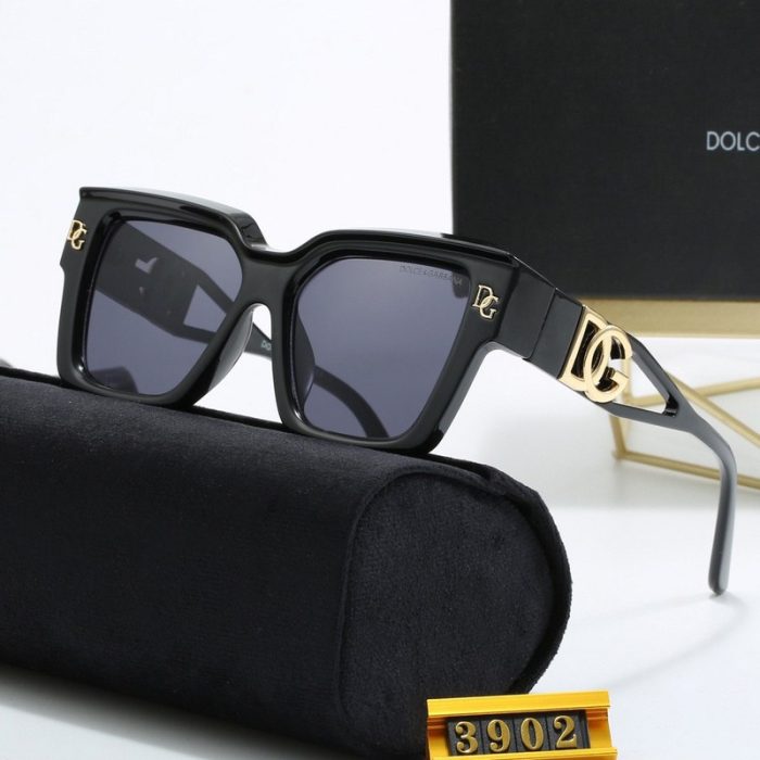 Sunglasses Dolce Gabbana DG010 - Image 2