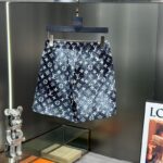 Shorts Louis Vuitton LV239 - Image 2