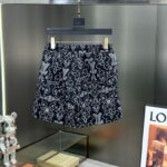 Shorts Louis Vuitton LV243 - Image 2