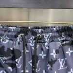 Shorts Louis Vuitton LV235 - Image 3