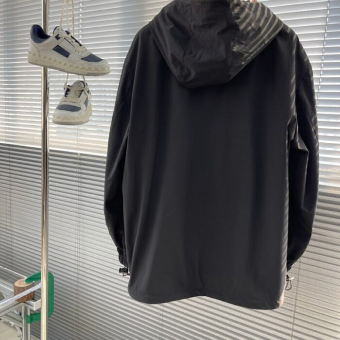 Burberry Reversible Hoodie BY062 - Image 4