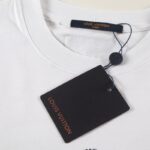 T-shirt Louis Vuitton LV211 - Image 5