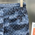 Shorts Louis Vuitton LV240 - Image 4