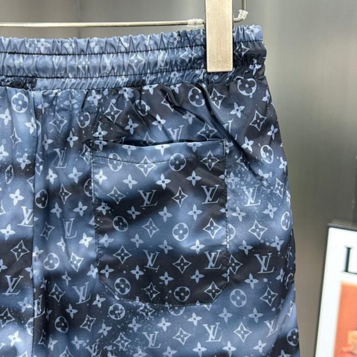 Shorts Louis Vuitton LV240 - Image 4