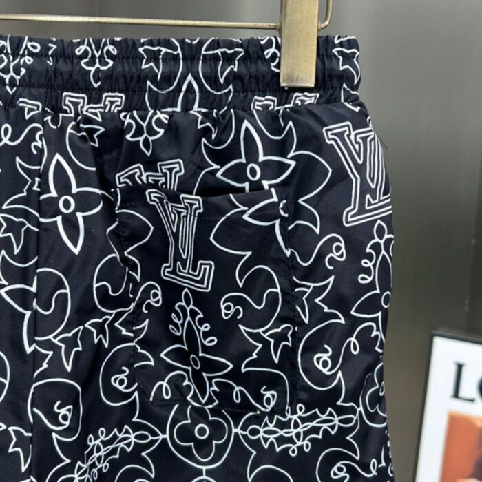 Shorts Louis Vuitton LV243 - Image 4
