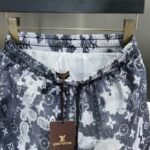 Shorts Louis Vuitton LV244 - Image 5