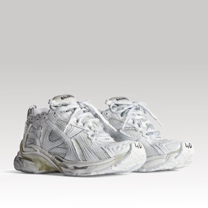 Balenciaga Runner Sneaker BL204 - Image 7