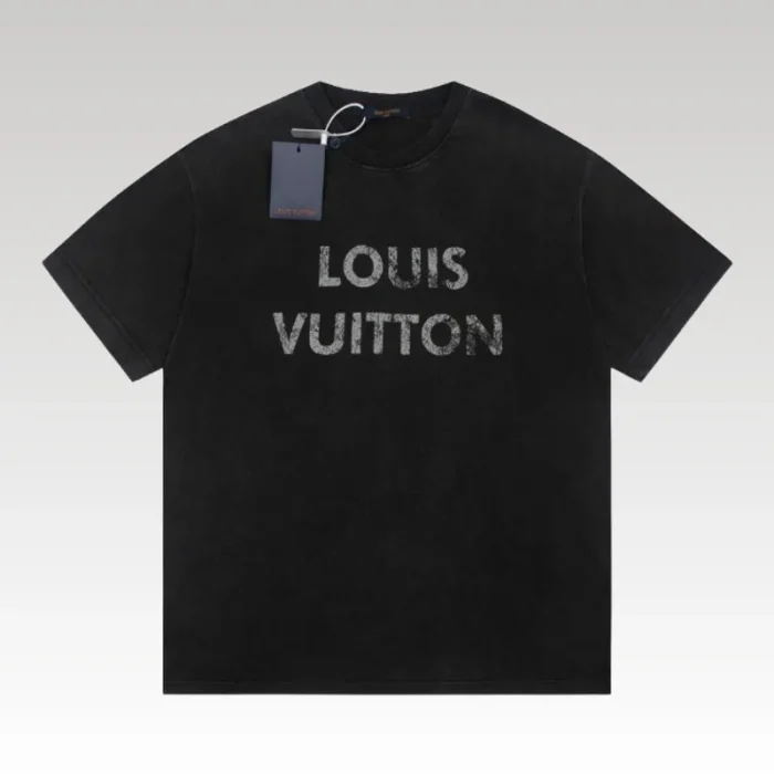 T-shirt Louis Vuitton LV Black Distressed Logo - Drip Slum