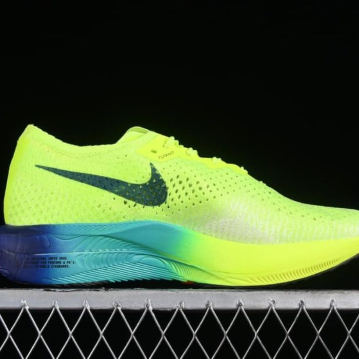 Nike ZoomX Vaporfly 3 NK131 - Image 2