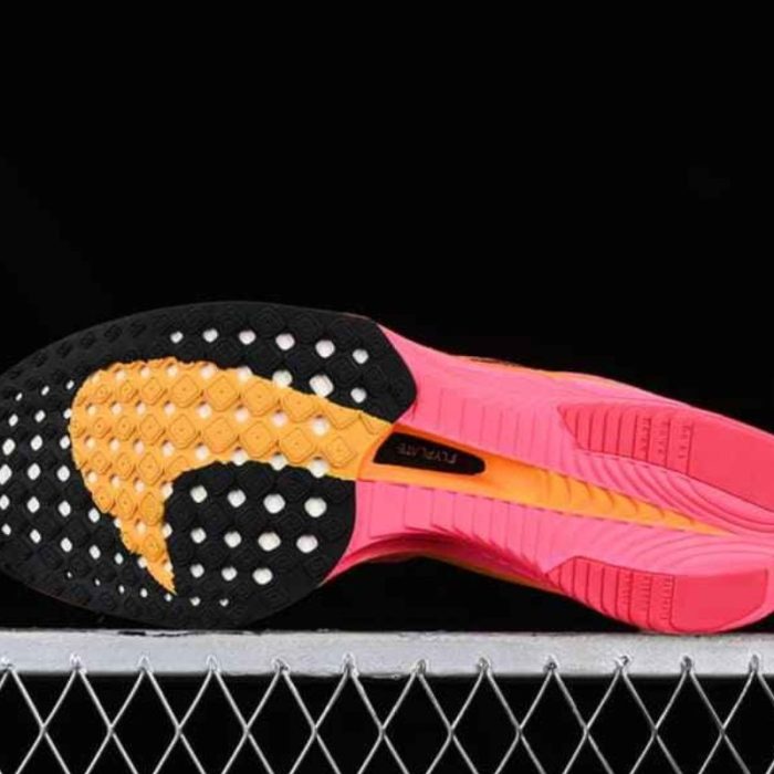 Nike ZoomX Vaporfly 3 NK130 - Image 4